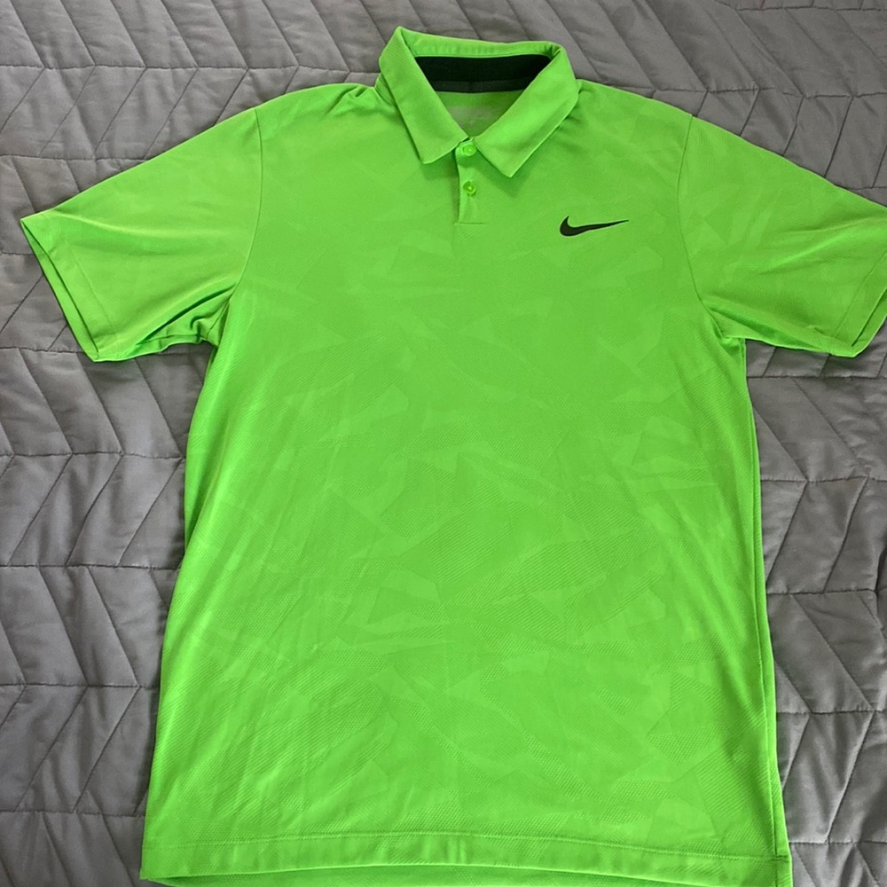 Men’s Nike golf shirt